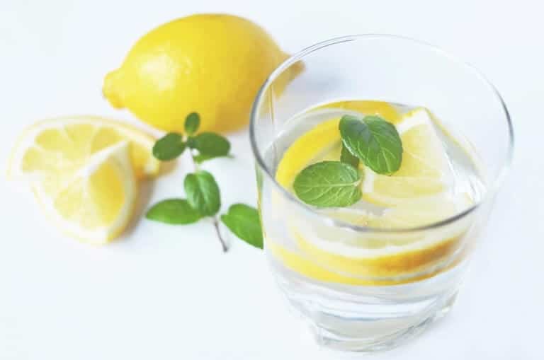 A Lemon Water with Mint